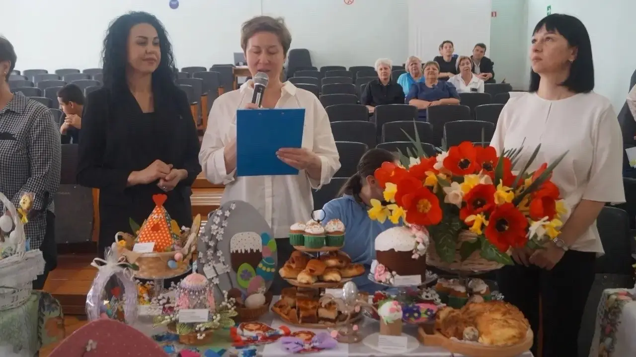 Вчера наша команда посетила Кропоткинский детский дом-интернат. Мы передали помощь, которую удалось собрать благодаря вашему участию, и присоединились к праздничному мероприятию, посвящённому Пасхе | Сетка — социальная сеть от hh.ru