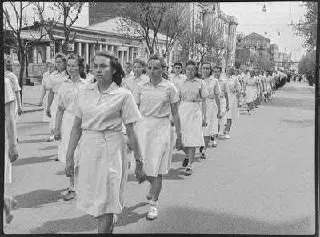 Сталино. 1 Мая 1952 год. | Сетка — социальная сеть от hh.ru