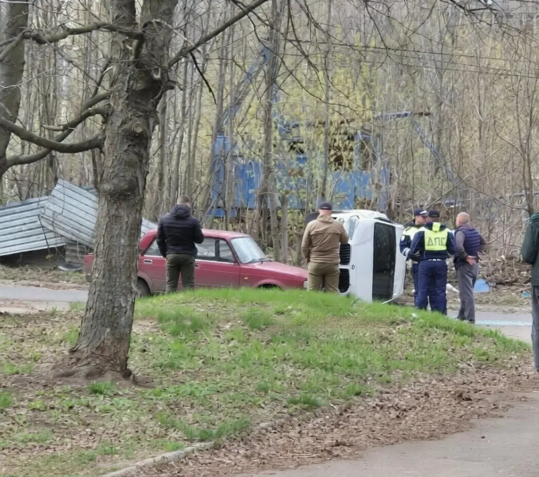 ДТП На стоматологии по Петровского.
Не проехать. | Сетка — социальная сеть от hh.ru