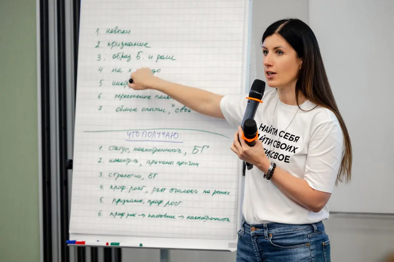 ТОП элементы сообщества, которые хорошо продают ваше комьюнити 👇🏻
Любое сообщество сталкивается с продажей членства и продлениями, даже если оно бесплатное — мы тоже продаем | Сетка — социальная сеть от hh.ru