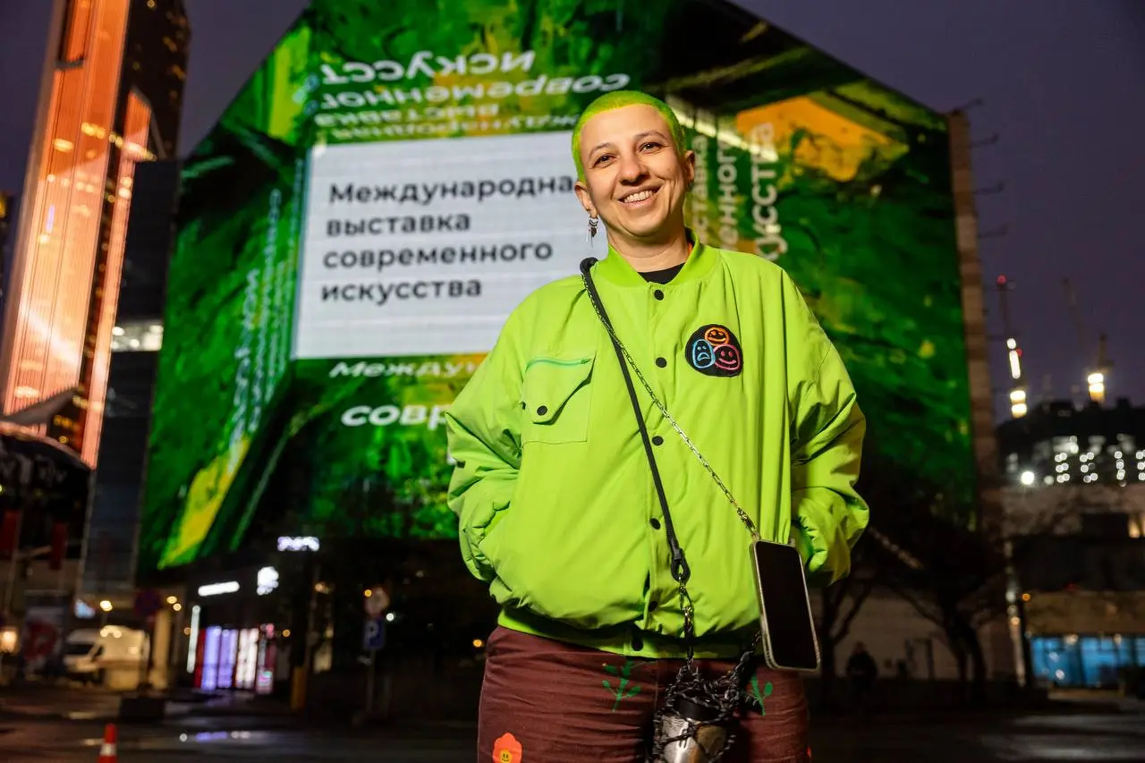 👁️ В Москве открылась первая галерея современного искусства на медиафасаде
Медиахолдинг МАЕР и проект Московской медицины «ВМЕСТЕ» превратили один из крупнейших медиафасадов столицы на Краснопресненск... | Сетка — социальная сеть от hh.ru