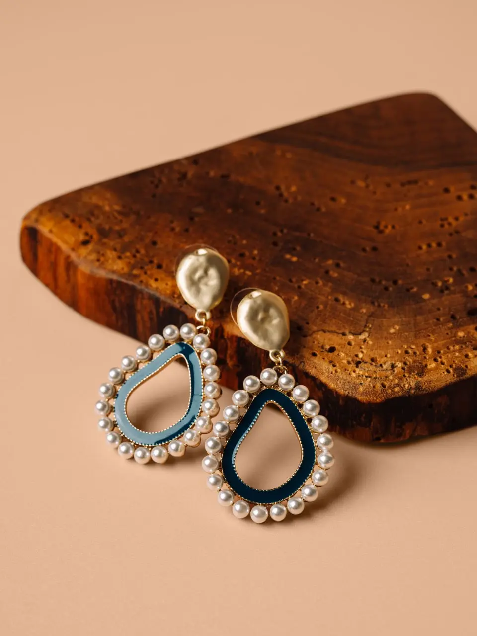 «Закупились в Китае по 50₽, а продаём за 2500₽ | Сетка — социальная сеть от hh.ru