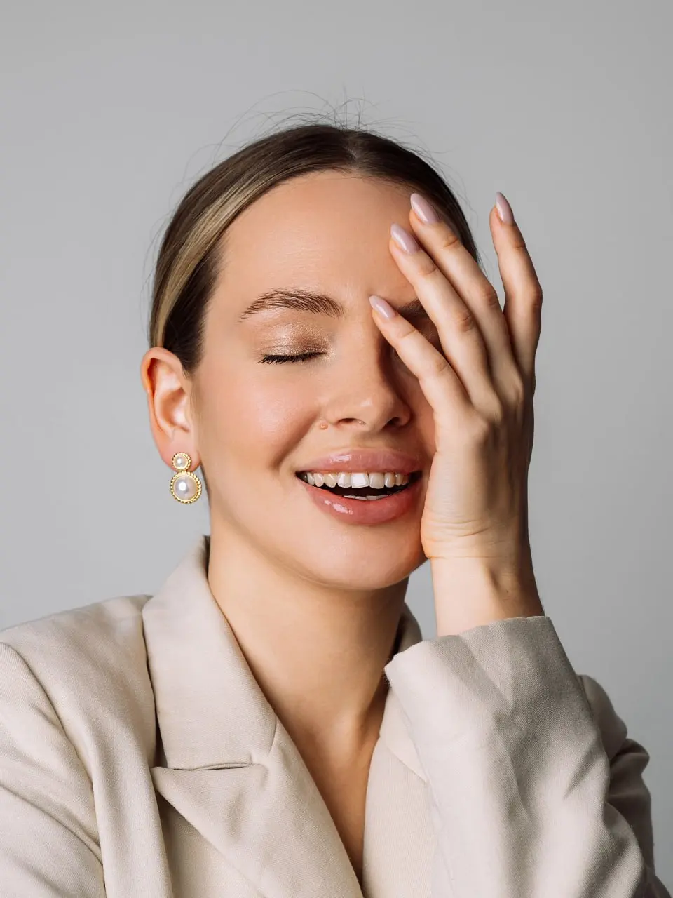 «Закупились в Китае по 50₽, а продаём за 2500₽ | Сетка — социальная сеть от hh.ru