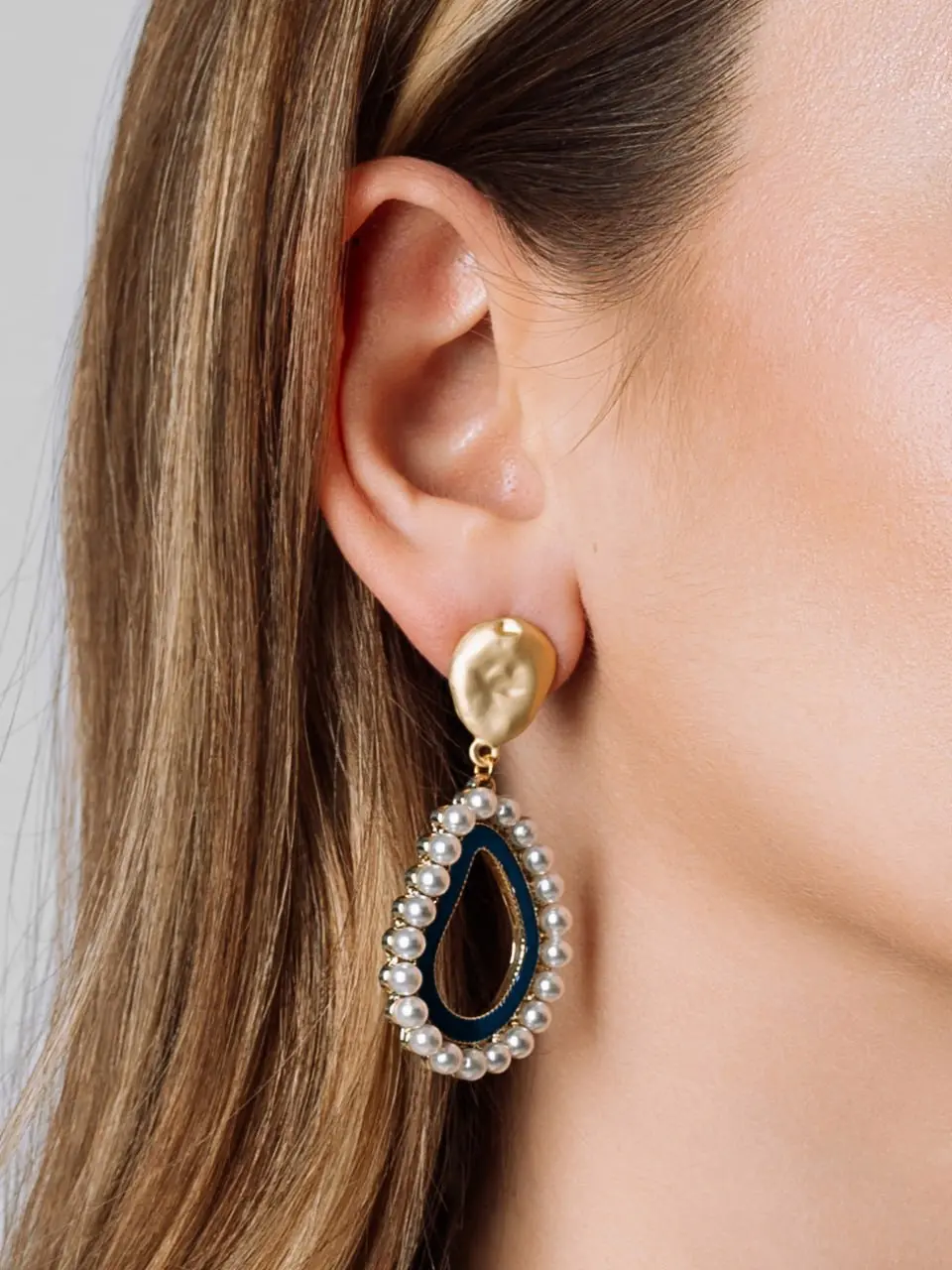 «Закупились в Китае по 50₽, а продаём за 2500₽ | Сетка — социальная сеть от hh.ru