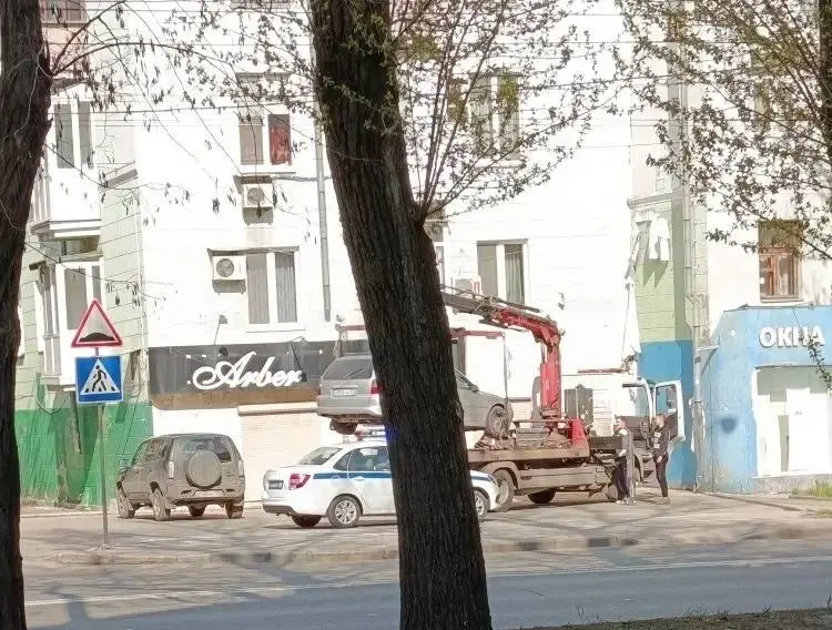 По Артёма грузят, эвакуатор | Сетка — социальная сеть от hh.ru