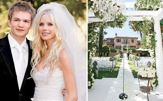 Свадьба Аврил Лавин и Дерика Уибли 2013 году
#AvrilLavigneWhibley #MrAndMrsWhibley #AvrilWedsDeryck #DeryckAndAvril
#Sk8erBoiGotTheGirl #ComplicatedWedding #MyHappyEndingStarted #GirlfriendYes #AvrilT... | Сетка — социальная сеть от hh.ru