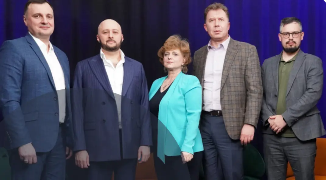 Как хорошо и полезно провести время вечером? Поговорить на умные темы с прекрасными людьми
Недавно принял участие в съемках программы «Альтернатива» для телеканала ПРО БИЗНЕС в качестве одного из эксп... | Сетка — социальная сеть от hh.ru