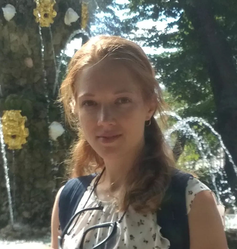 Елена Яшкова
