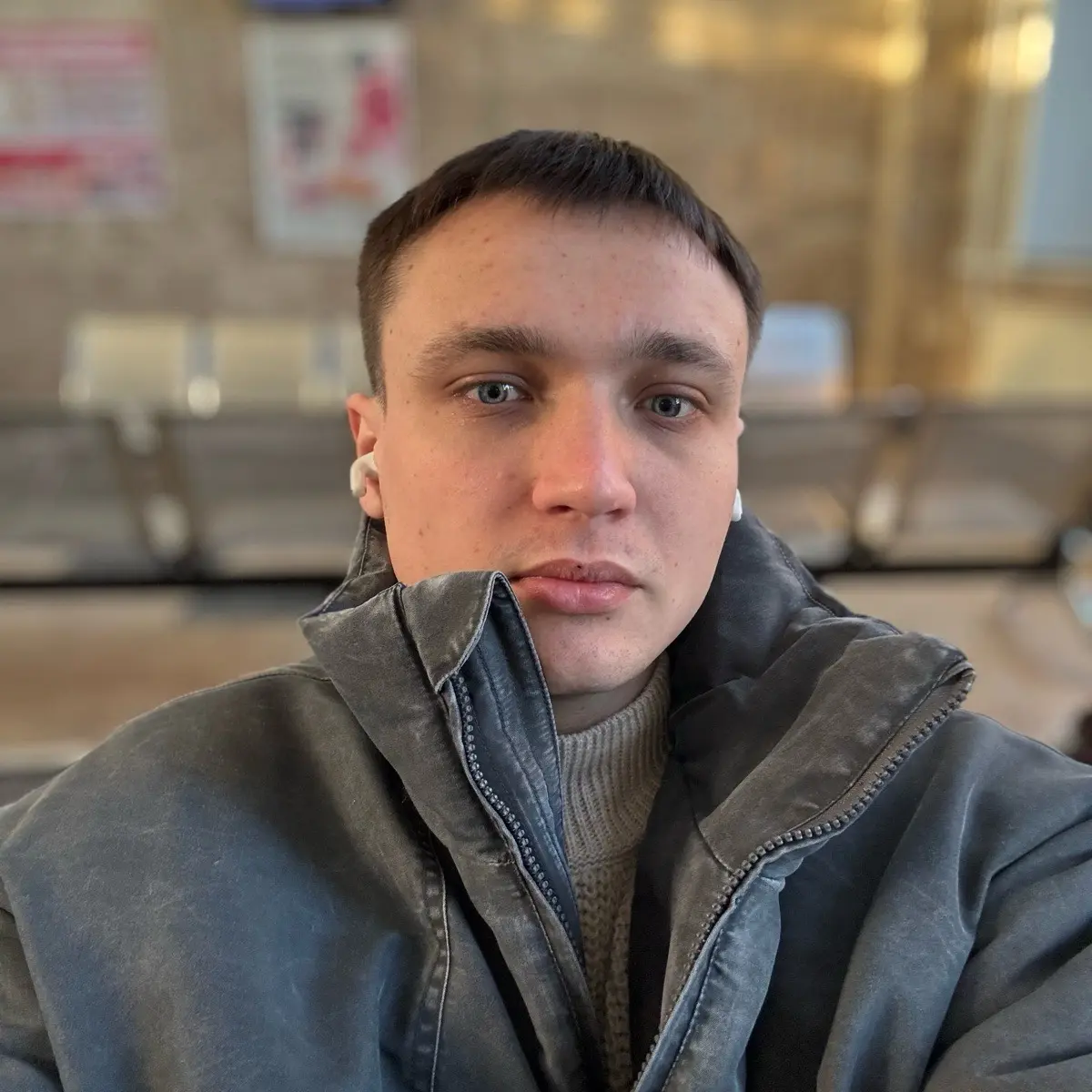 Влад Усов