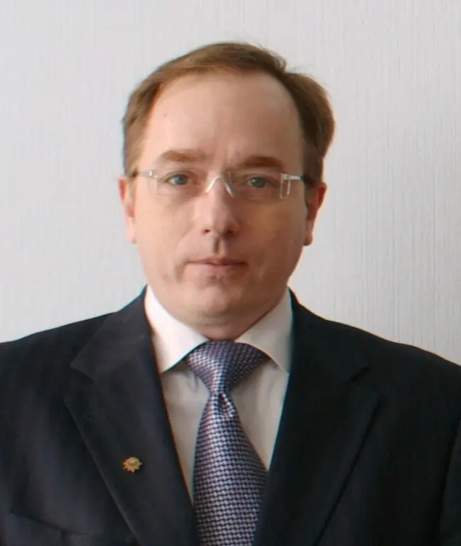 Alexey Likhachev | Сетка — социальная сеть от hh.ru