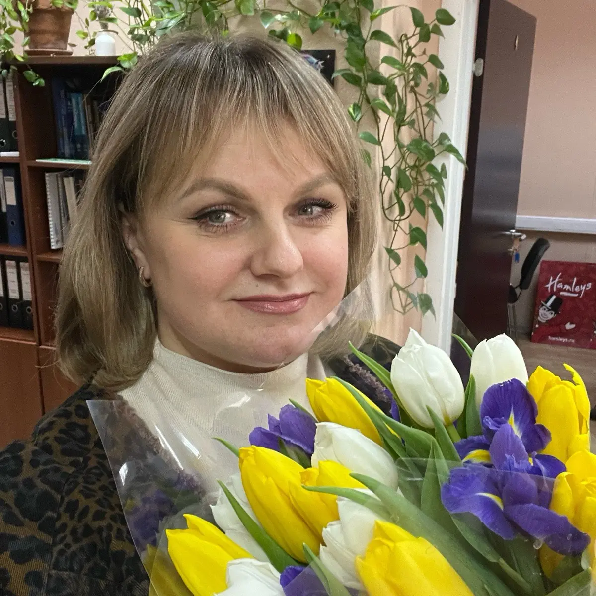 Лариса Котова