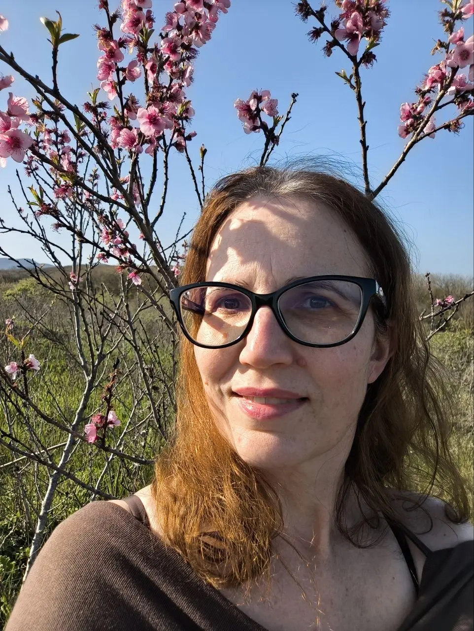 Сегодня у меня День рождения ❤️
Обожаю этот день 🎉
Столько приятных слов тебе пишут,  что энергии просто 🔥 целая Вселенная ❤️
Вчера после обеда решили с Родни выбраться уже куда - то на природу в пред... | Сетка — социальная сеть от hh.ru