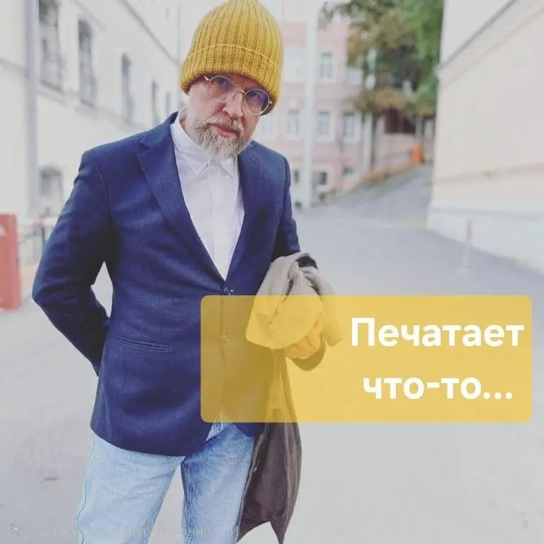 Кртбл: Sabi превратили мечту интроверта в кошмар параноика
#фючебл
Это мягкая шапка-бини со 100 000 датчиков, которая читает мысли через ЭЭГ (без чипов в голове) и перегоняет их в текст | Сетка — социальная сеть от hh.ru