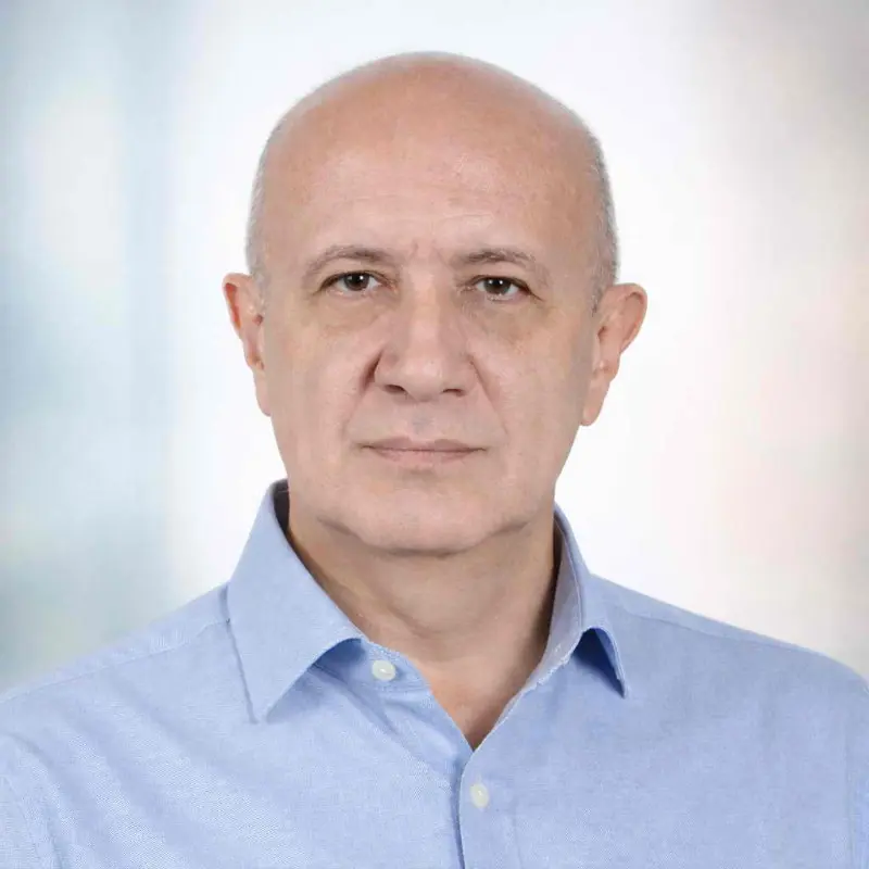 Армен Парсаданян
