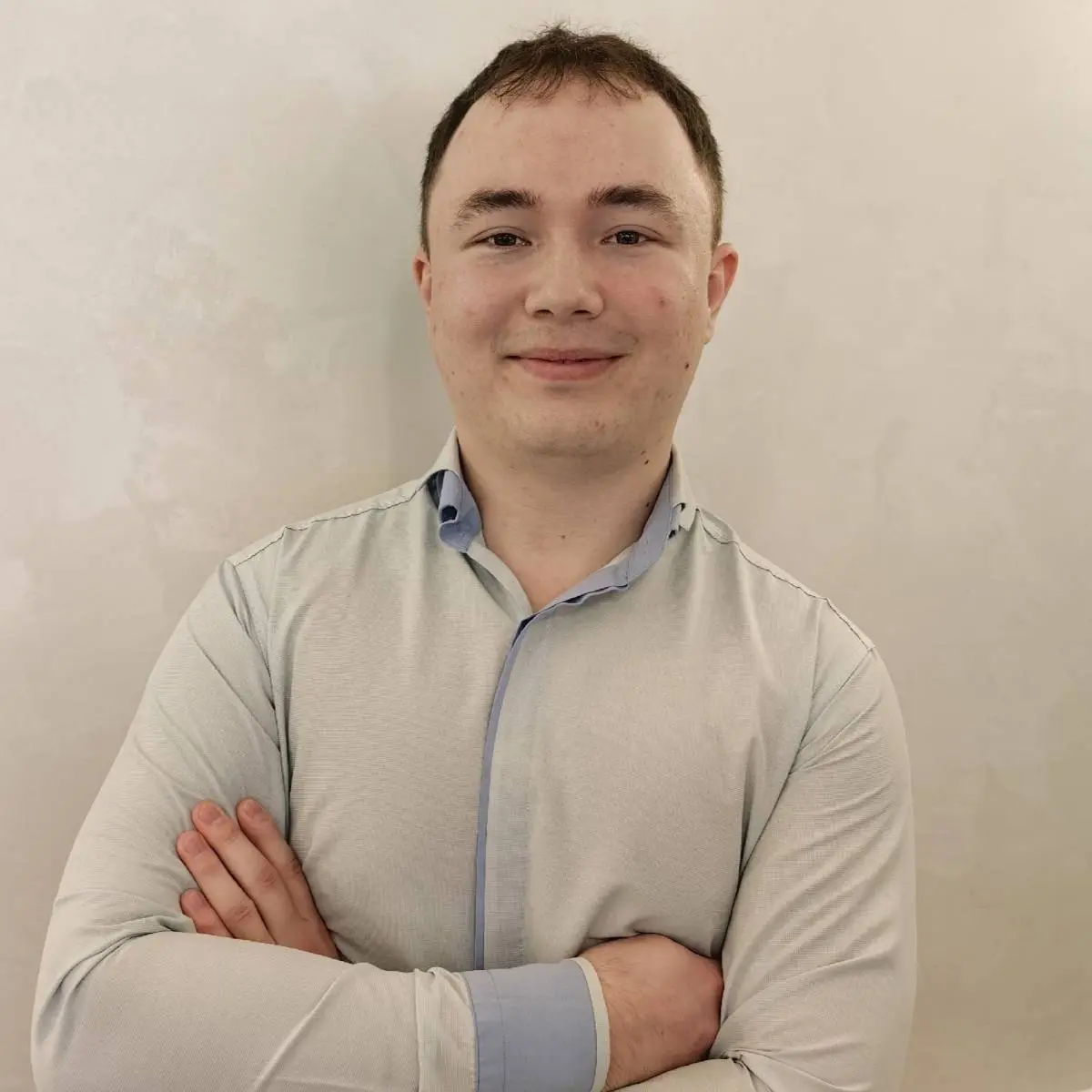 Руслан Акманаев