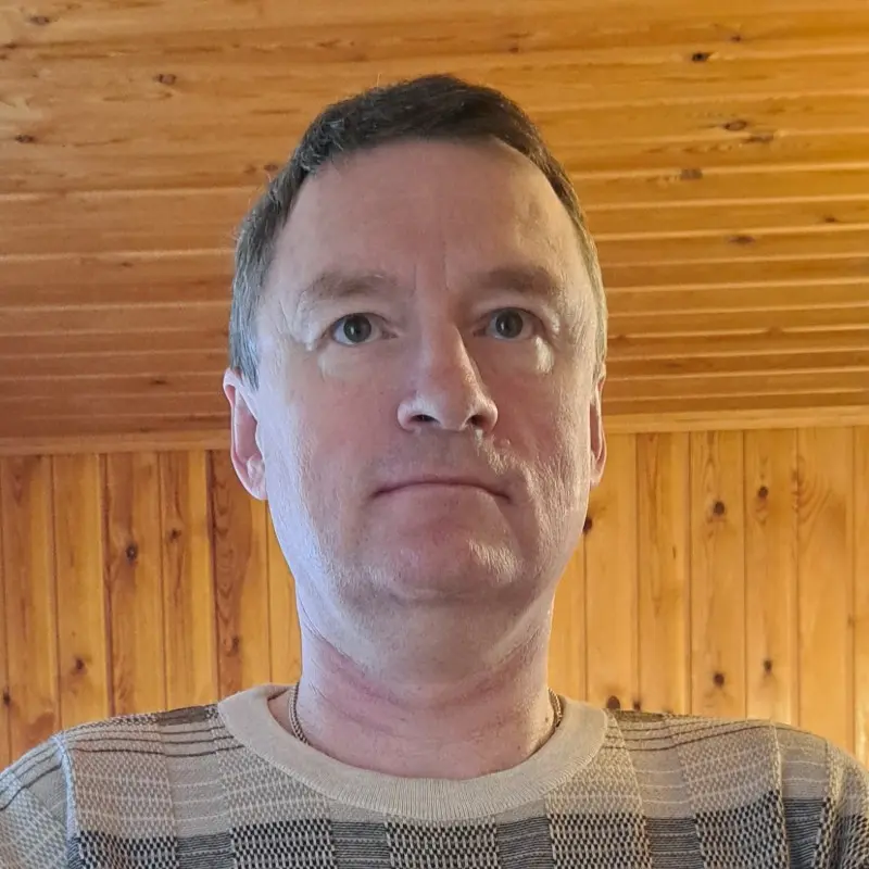 Эдуард Петров