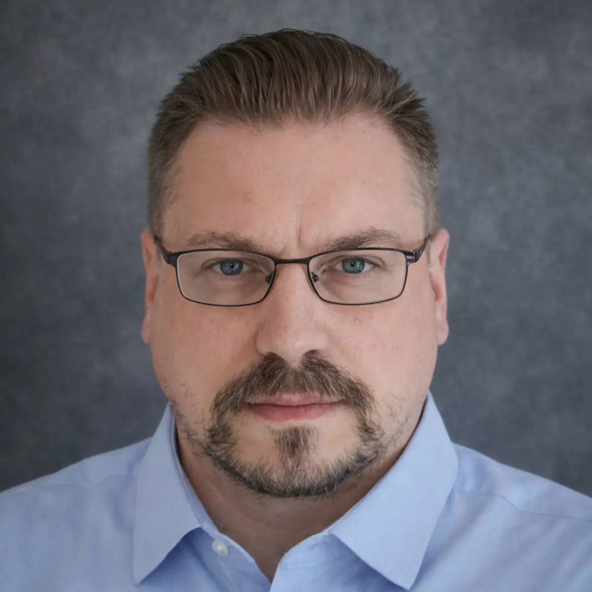 Анатолий Вдвшников | Сетка — социальная сеть от hh.ru