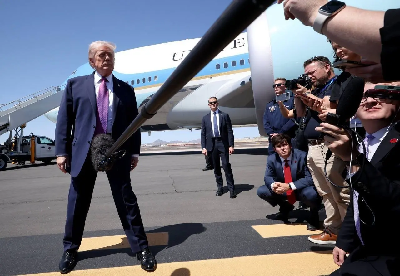 Трамп поделился своим новым любимым фото | Сетка — социальная сеть от hh.ru