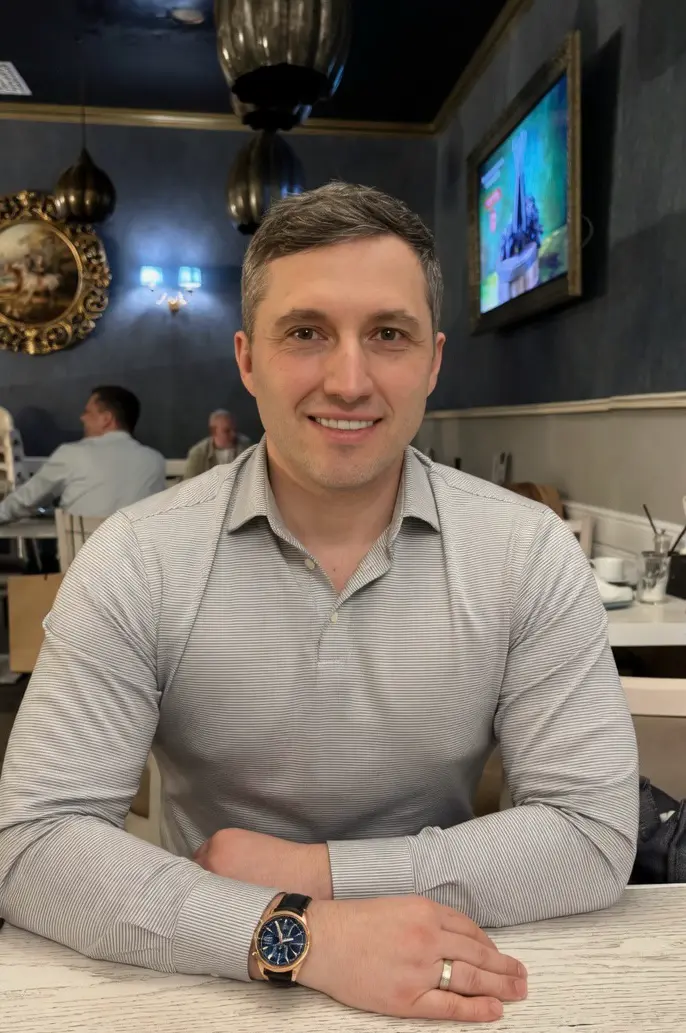 Sometimes the smartest move in any business plan is to slow down. Step back, reset, and enjoy the moment, good food, good music, clear mind | Сетка — социальная сеть от hh.ru