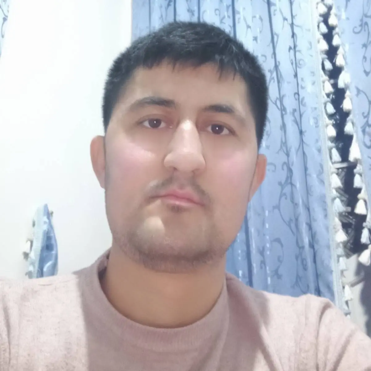 Рустам Нормуродов
