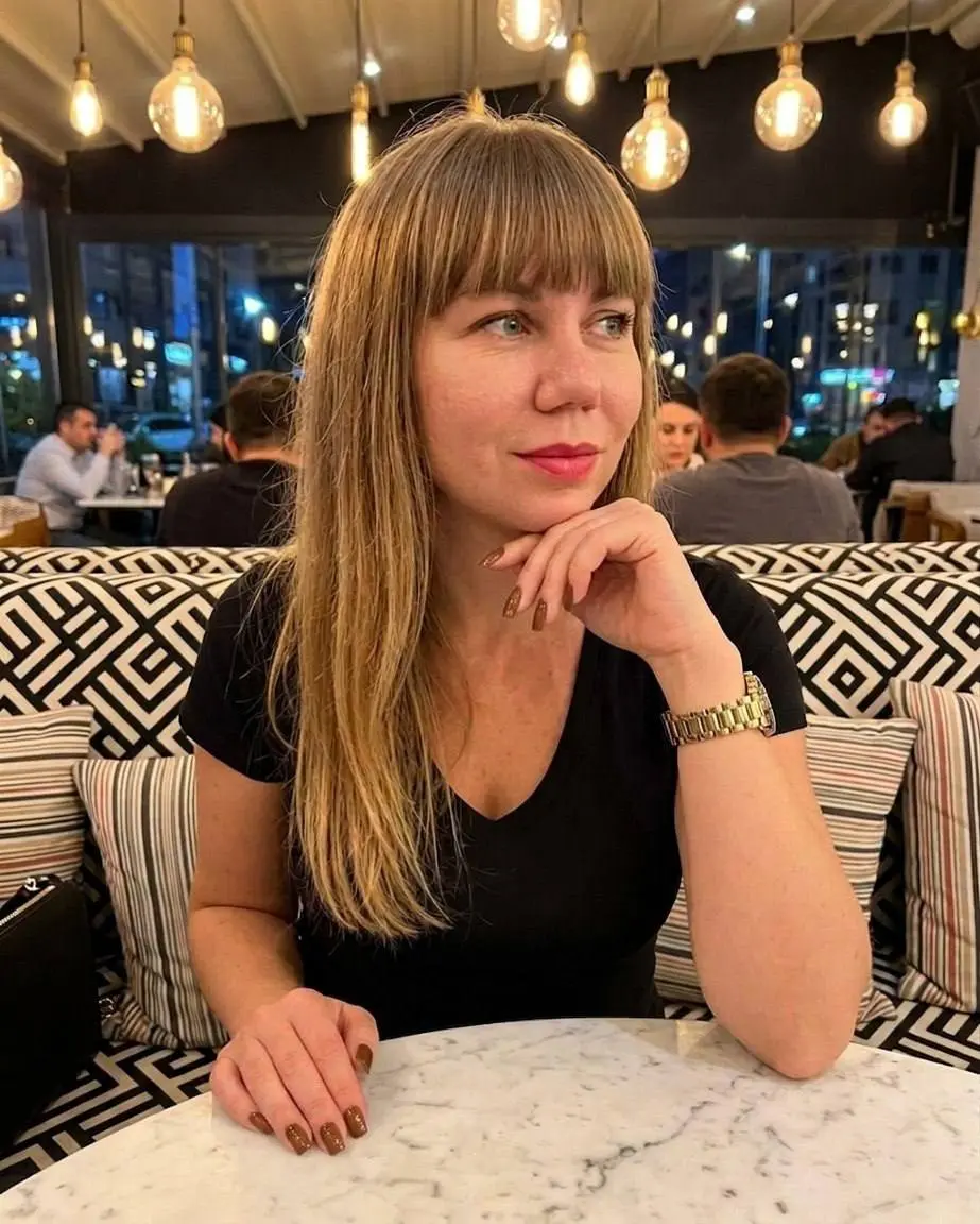 А вдруг я не справлюсь?
Как я боялась в начале и что помогло
Помню своё первое «да» клиенту. Руки тряслись. Голос дрожал | Сетка — социальная сеть от hh.ru