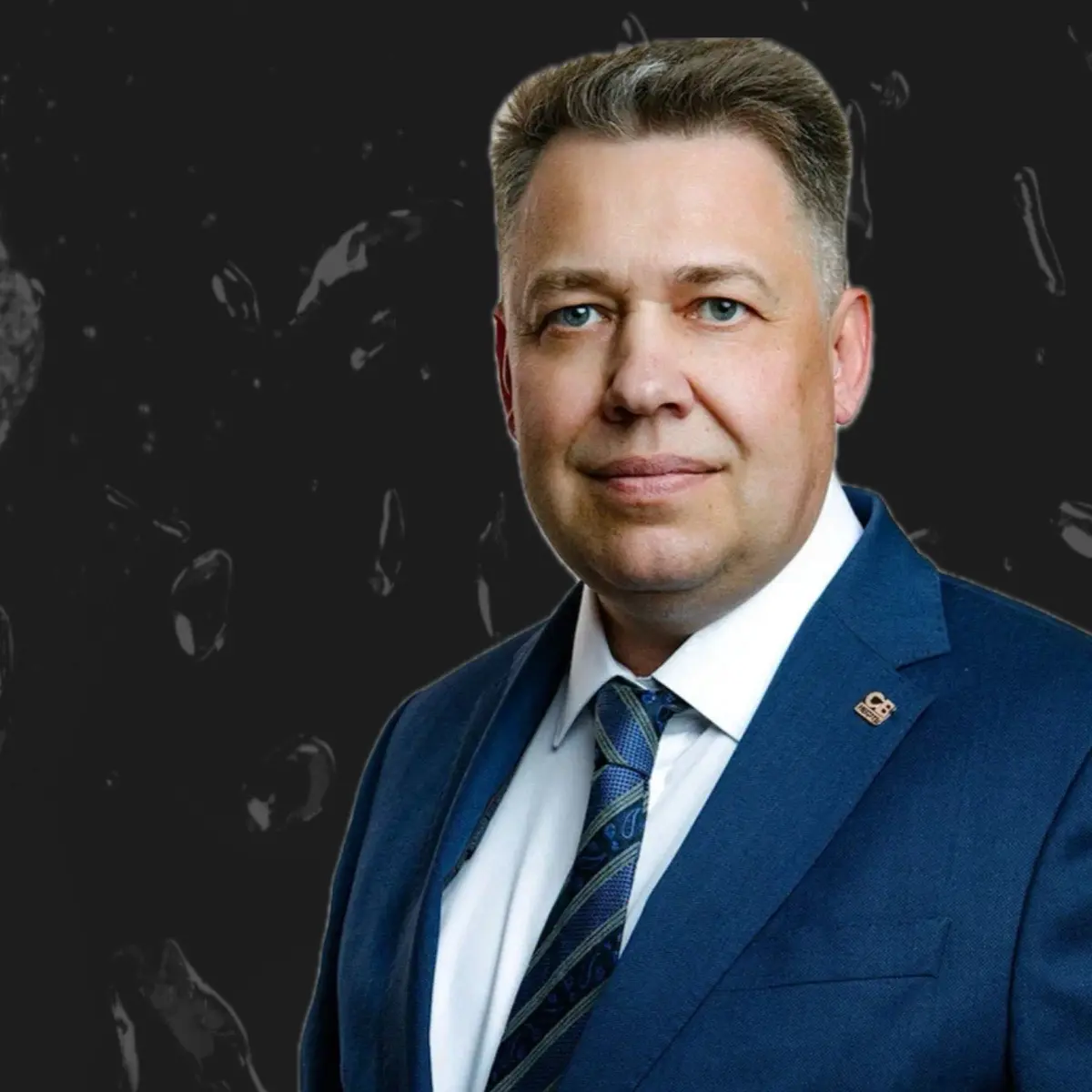 Илья Бутусов