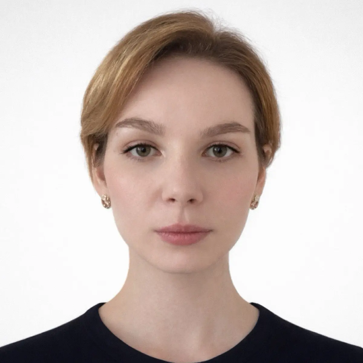 Полина Леонтьева
