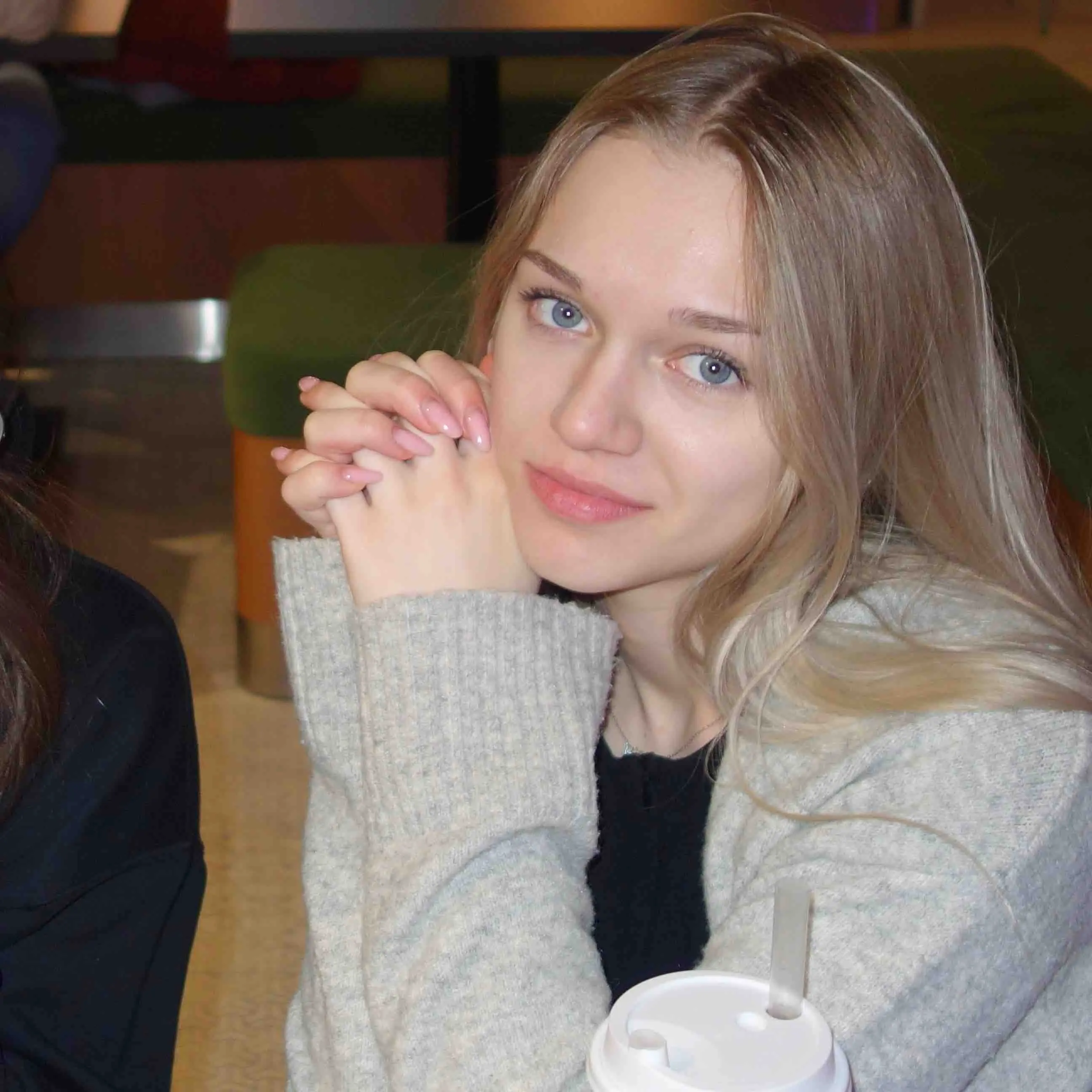 Кира Леонова | Сетка — социальная сеть от hh.ru