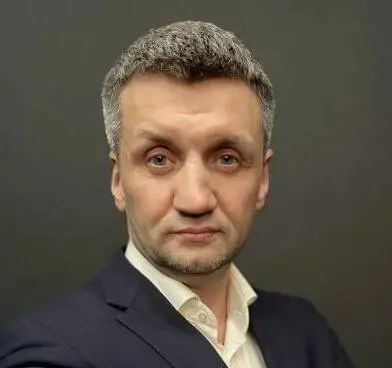 Андрей Стахов