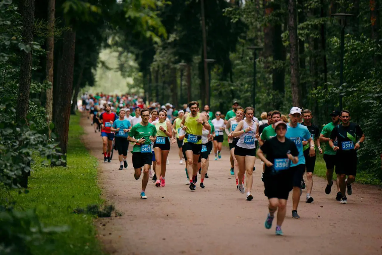 ИТ выходит на старт: встречаемся на RUNIT 5 июля: https://runit.digital/
5 июля в Мещерском парке пройдет RUNIT — наш большой летний фестиваль для ИТ- и диджитал-сообщества.
Это не только про бег | Сетка — социальная сеть от hh.ru