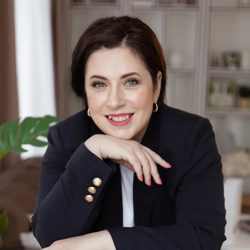 Елена Безукладникова