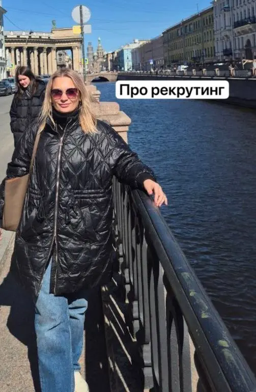 11 человек на вакансию? Хотела бы я жить в этой статистике.
Сейчас подбираю управленцев для своих заказчиков.
Открываю аналитику рынка:
в среднем 11 человек на одну вакансию.
Красиво звучит | Сетка — социальная сеть от hh.ru