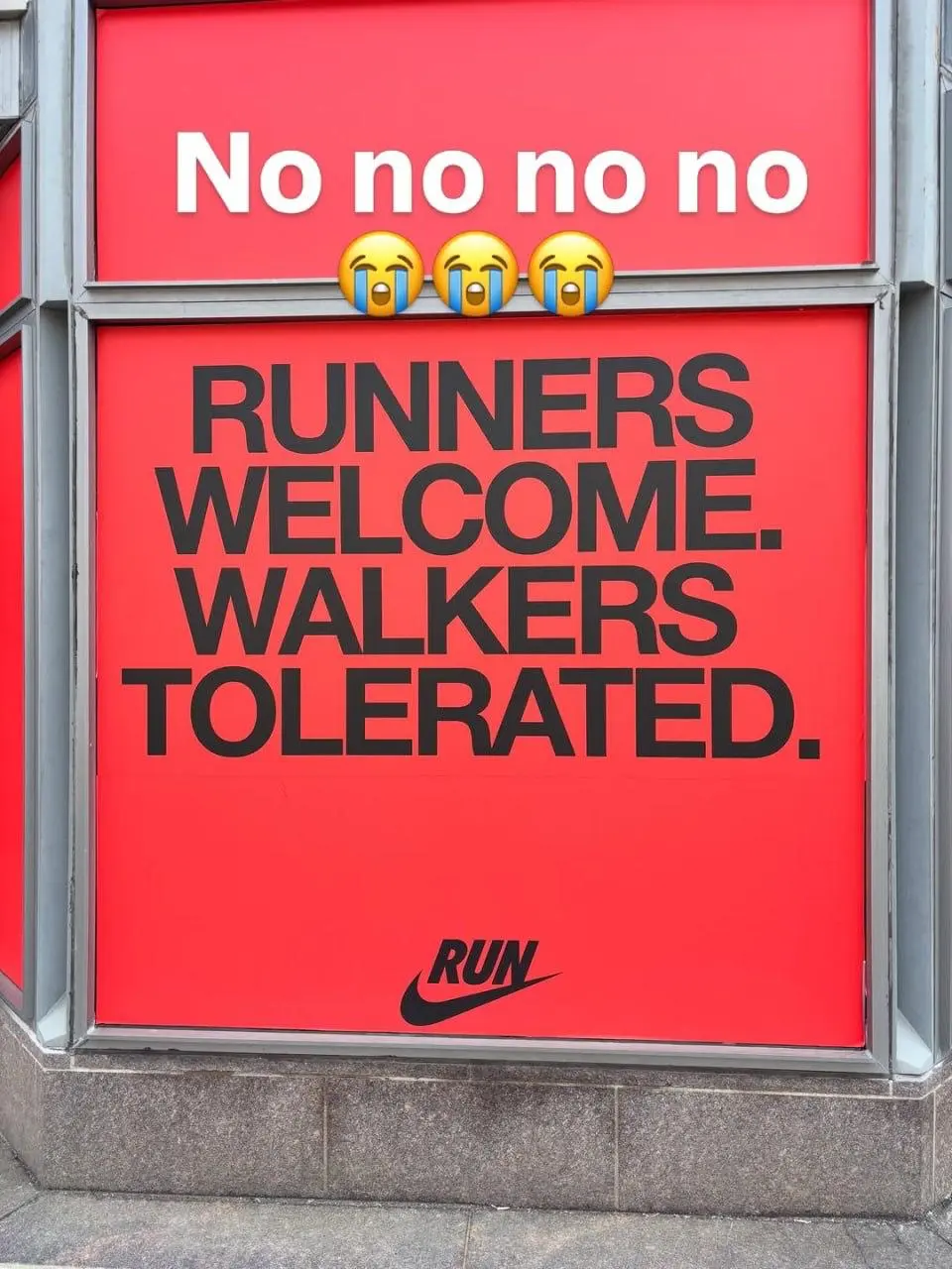 Корпорации Nike пришлось извиняться за неуважительное отношение к людям, которые предпочитают бегу ходьбу.
Скандал случился в выходные | Сетка — социальная сеть от hh.ru