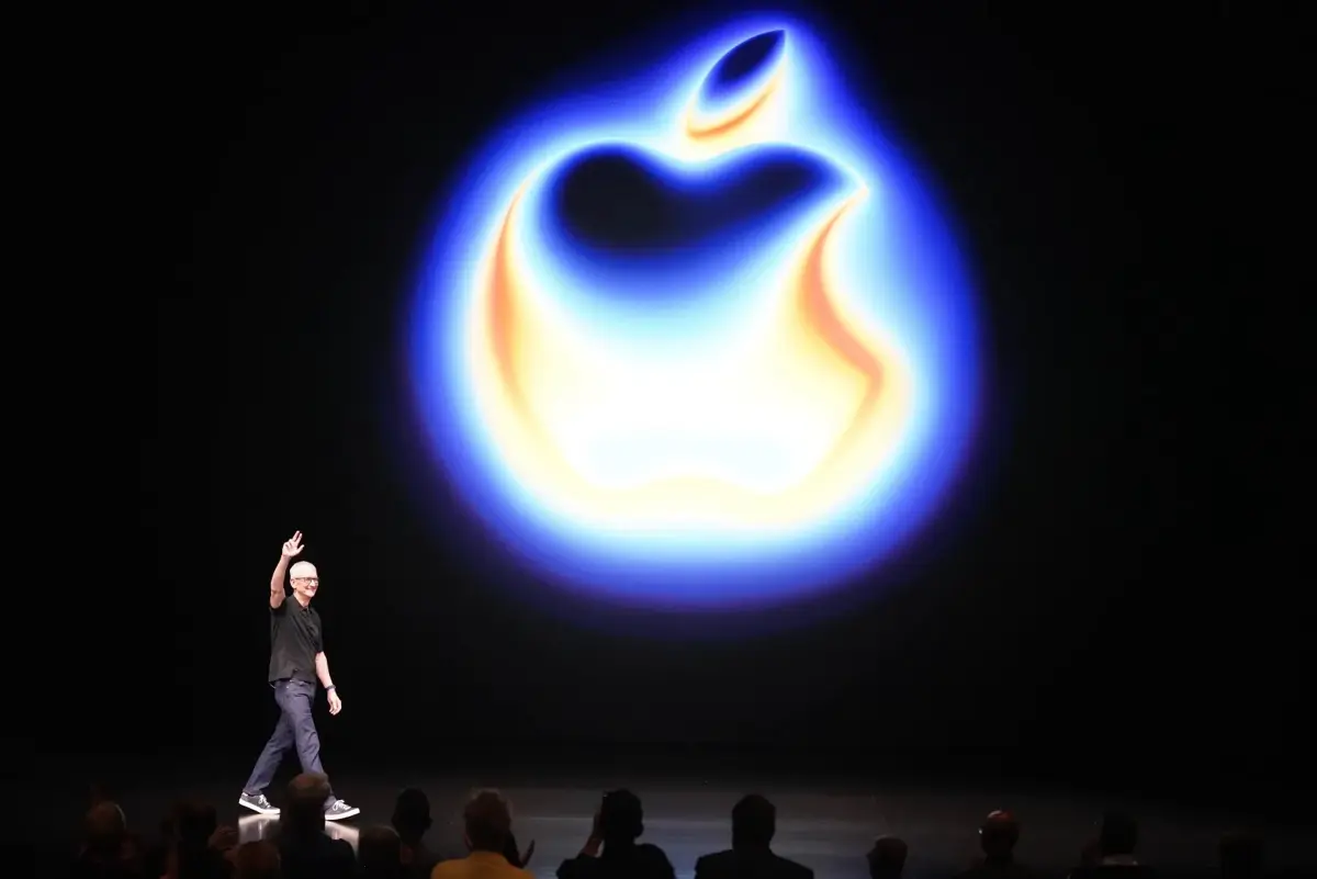 Наследие Тима Кука как CEO Apple:
Тим Кук недавно объявил о своей отставке с поста CEO Apple, что знаменует собой конец трансформационного 15-летнего периода | Сетка — социальная сеть от hh.ru