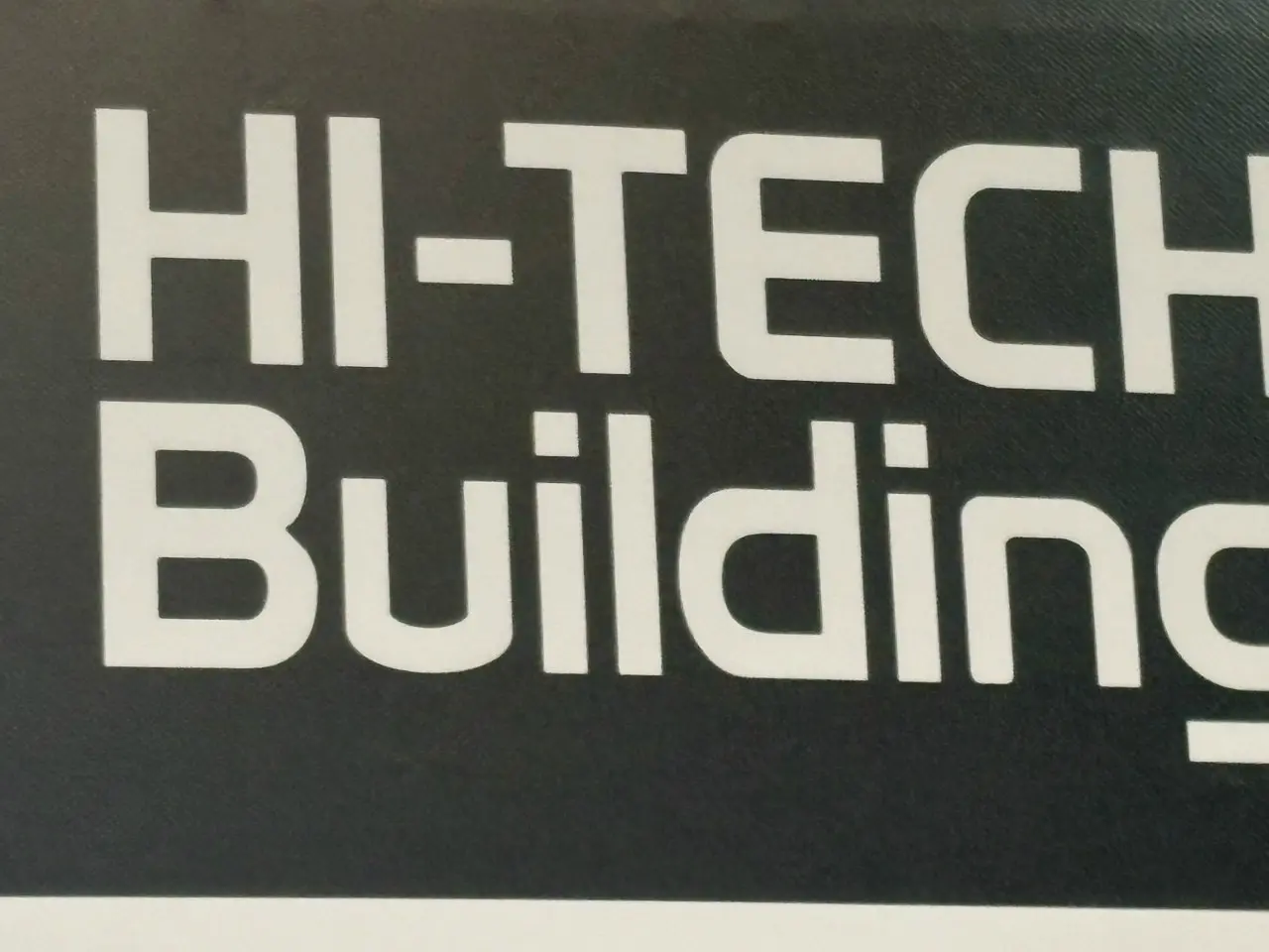 Будущее и настоящее наших домов и офисов на выставке Hi-Tect Buildihg! На выставке представлены «Умные дома» и автоматизация- от умных розеток, которые управляют климатом и безопасностью целого здания... | Сетка — социальная сеть от hh.ru
