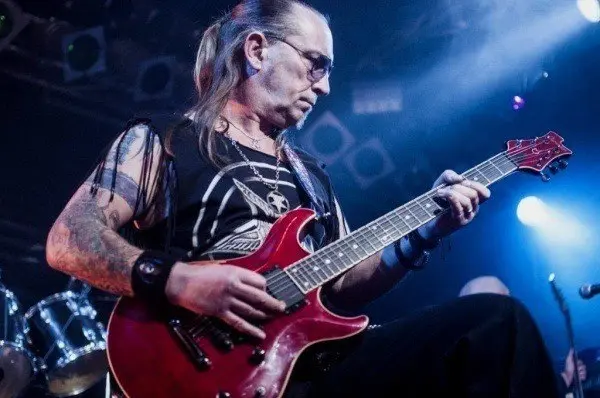 22 апреля 1961 года родился Джеффри Данн, известный как Мантас 🎸♉
Гитарист, композитор и один из основателей легендарной группы Venom (1979) | Сетка — социальная сеть от hh.ru