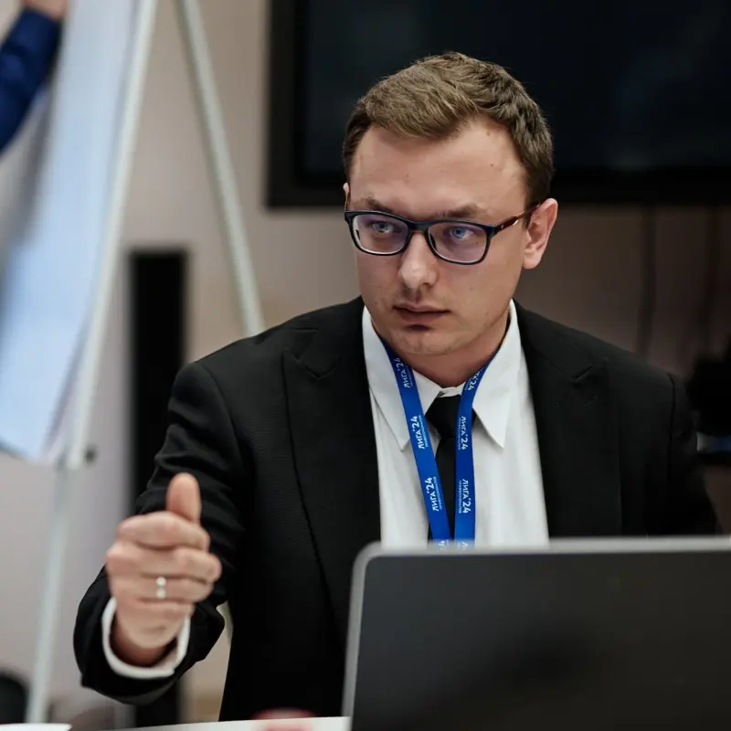 Владимир Токунов | Сетка — социальная сеть от hh.ru