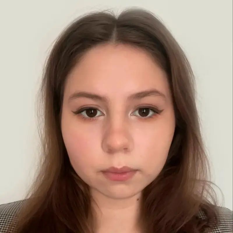 Полина Бутакова