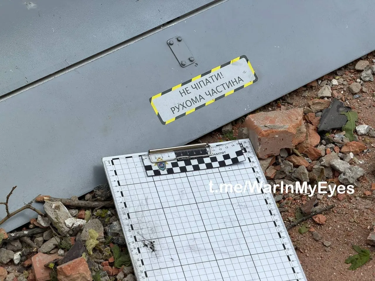Последствия прилета ударных БПЛА самолетного типа в Ворошиловском районе Донецка, поврежден ряд многоквартирных домов и более 15 автомобилей | Сетка — социальная сеть от hh.ru