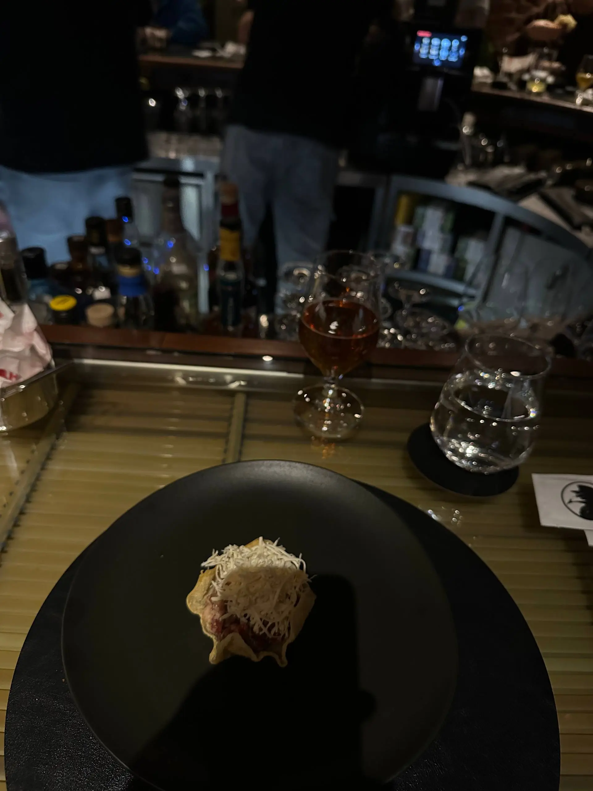 Оказался на ужине от Chuck family.
Собственно, что я могу сказать, вкусно 🤤 | Сетка — социальная сеть от hh.ru