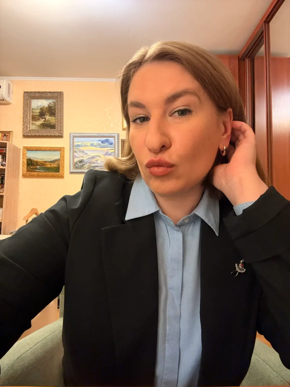 Как я справляюсь с обесцениванием…
В общем, в данный момент я активно ищу работу и хожу на собеседования | Сетка — социальная сеть от hh.ru