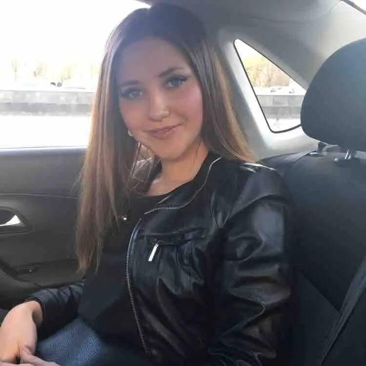 Анна Иванова