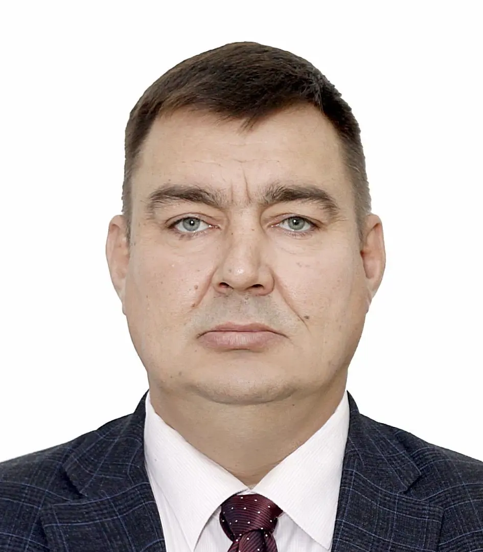 Андрей Серов