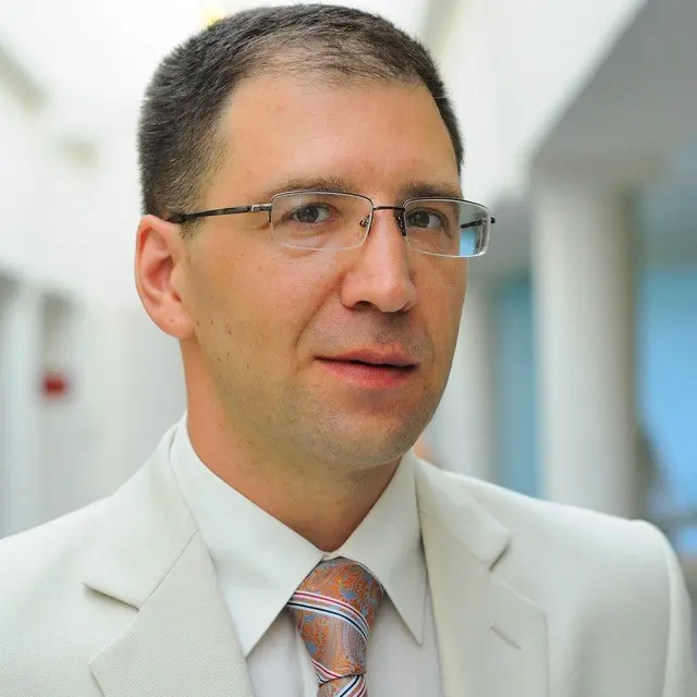 Александр Чесноков