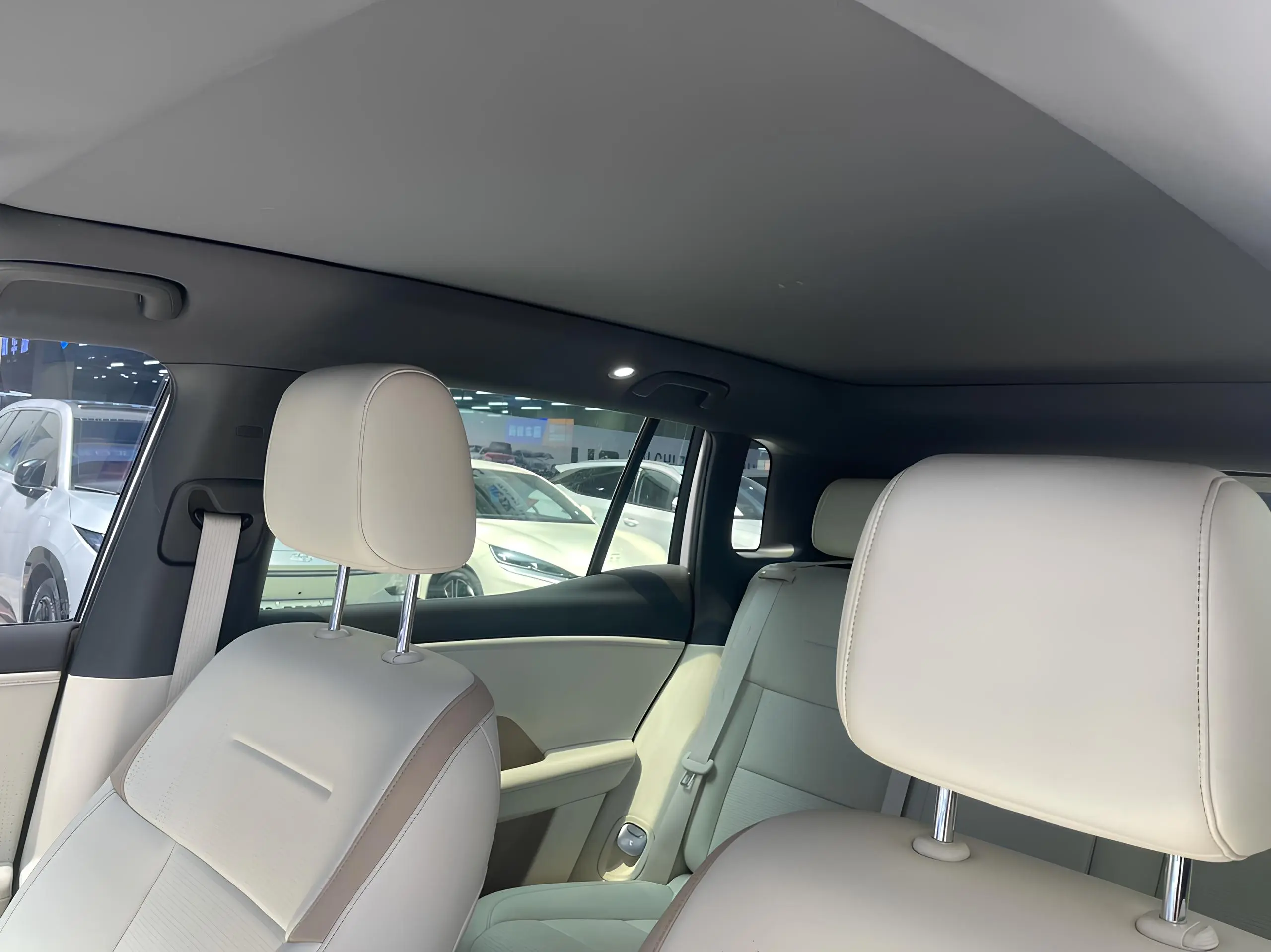 🚘Toyota bZ3X 520 Pro
Когда рынок меняется, а ты уже в будущем🚘
2025 год / 11526 км
Электро, 204 л.с | Сетка — социальная сеть от hh.ru