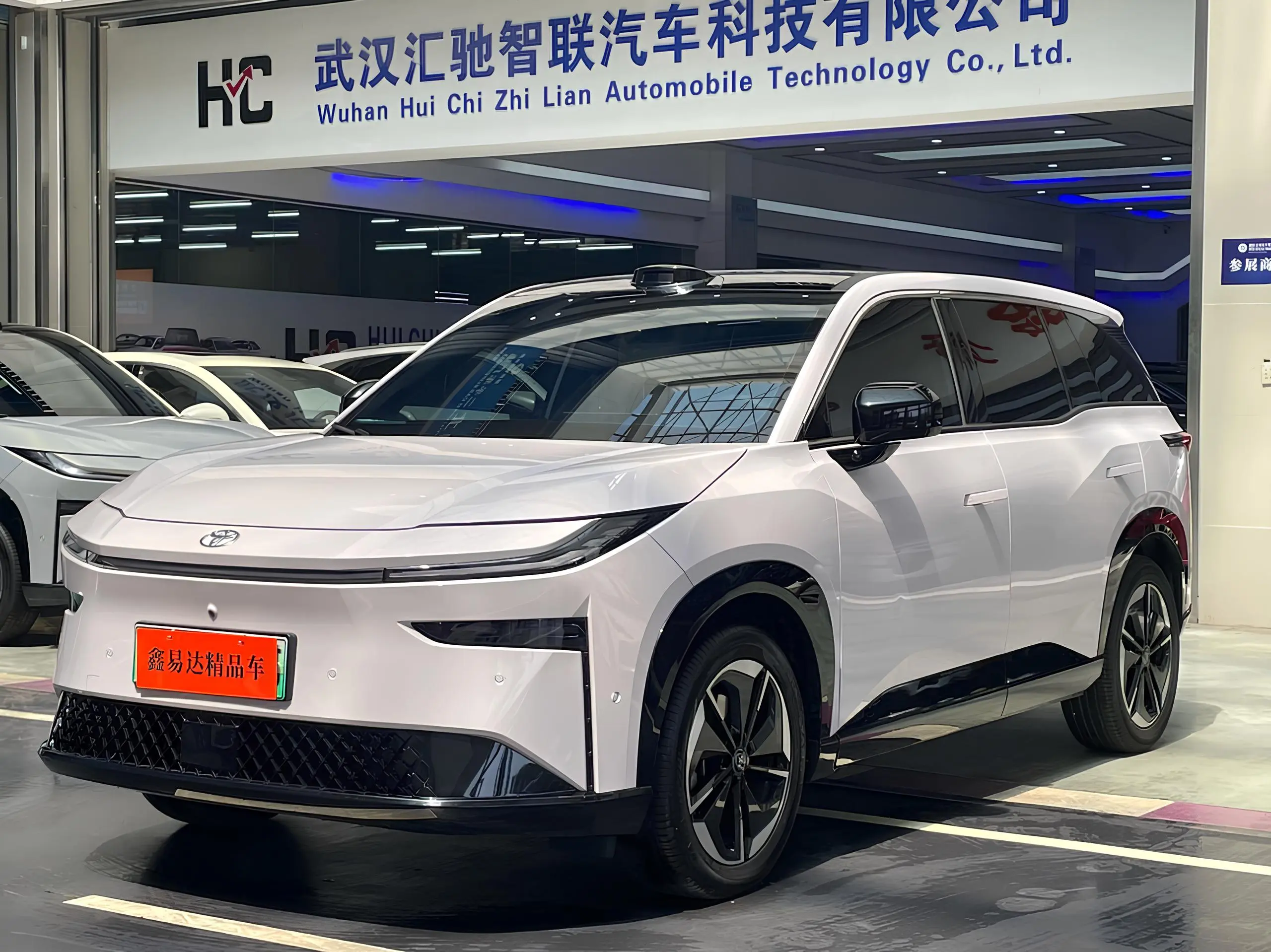 🚘Toyota bZ3X 520 Pro
Когда рынок меняется, а ты уже в будущем🚘
2025 год / 11526 км
Электро, 204 л.с | Сетка — социальная сеть от hh.ru