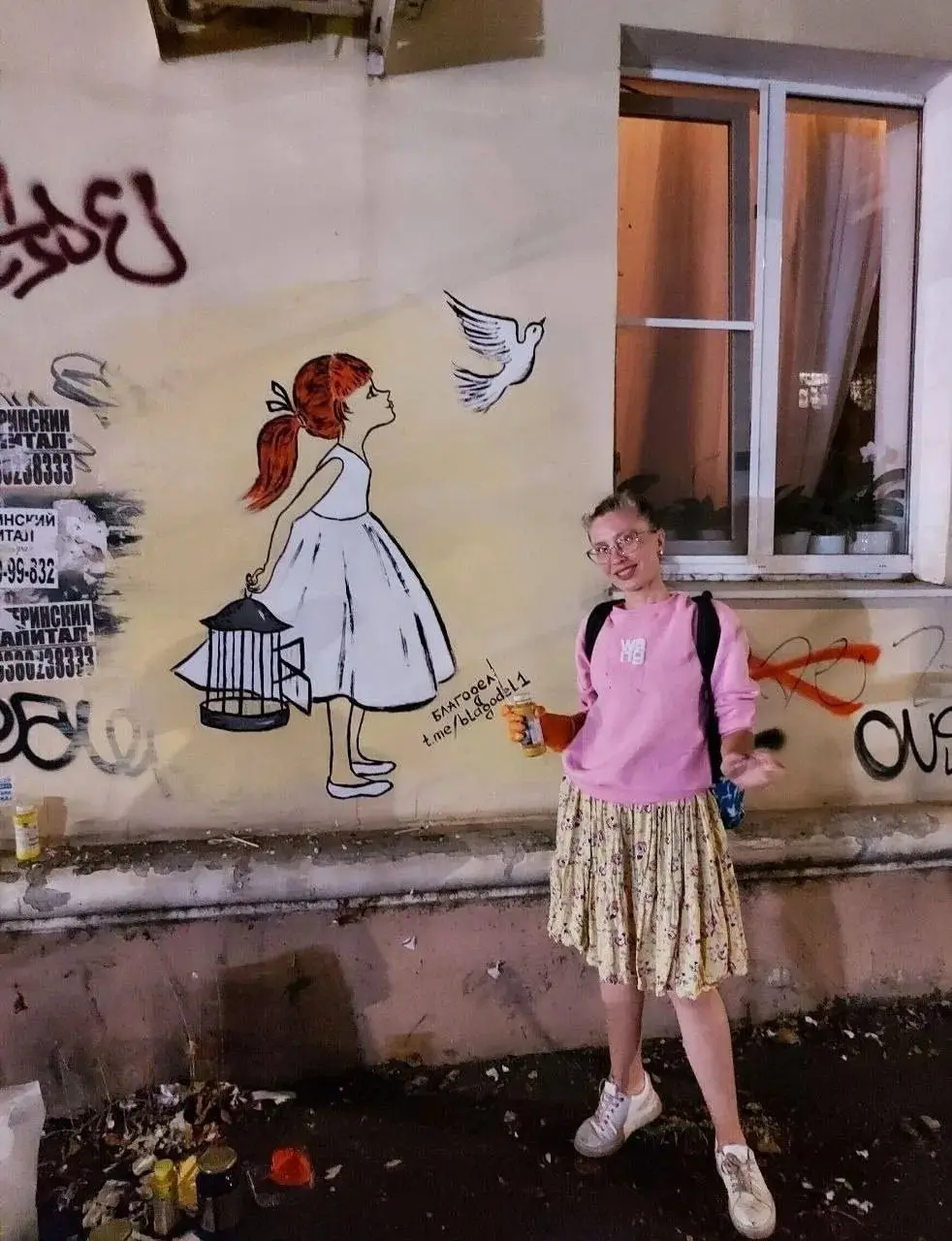 🎨Художница закрашивает пейзажами надписи вандалов на улицах Пятигорска
Юлия Иванова придумала, как можно украсить обшарпанные, некрасивые и расписанные хулиганами стены | Сетка — социальная сеть от hh.ru