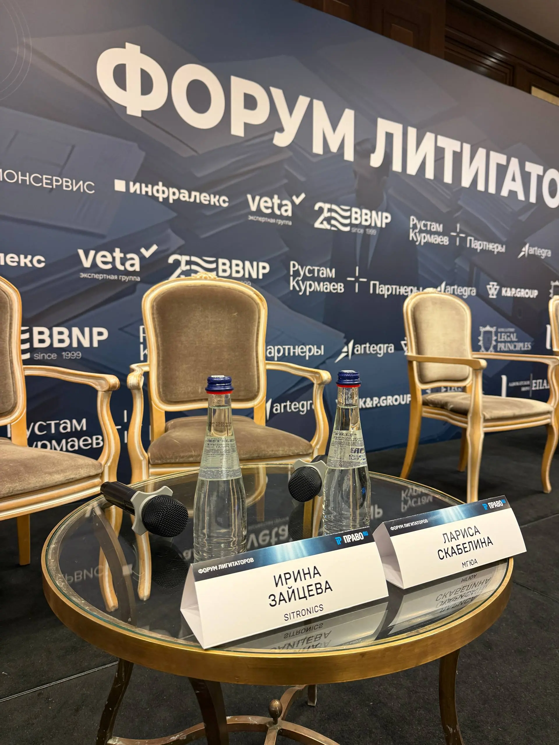 Взять отпуск на неделю, чтобы расслабиться…
И запланировать поездку на малую родину, участие в двух тренингах и выступление в двух конференциях в разных странах 🫣🔥
Интересно, у этого есть название? 🤔
... | Сетка — социальная сеть от hh.ru