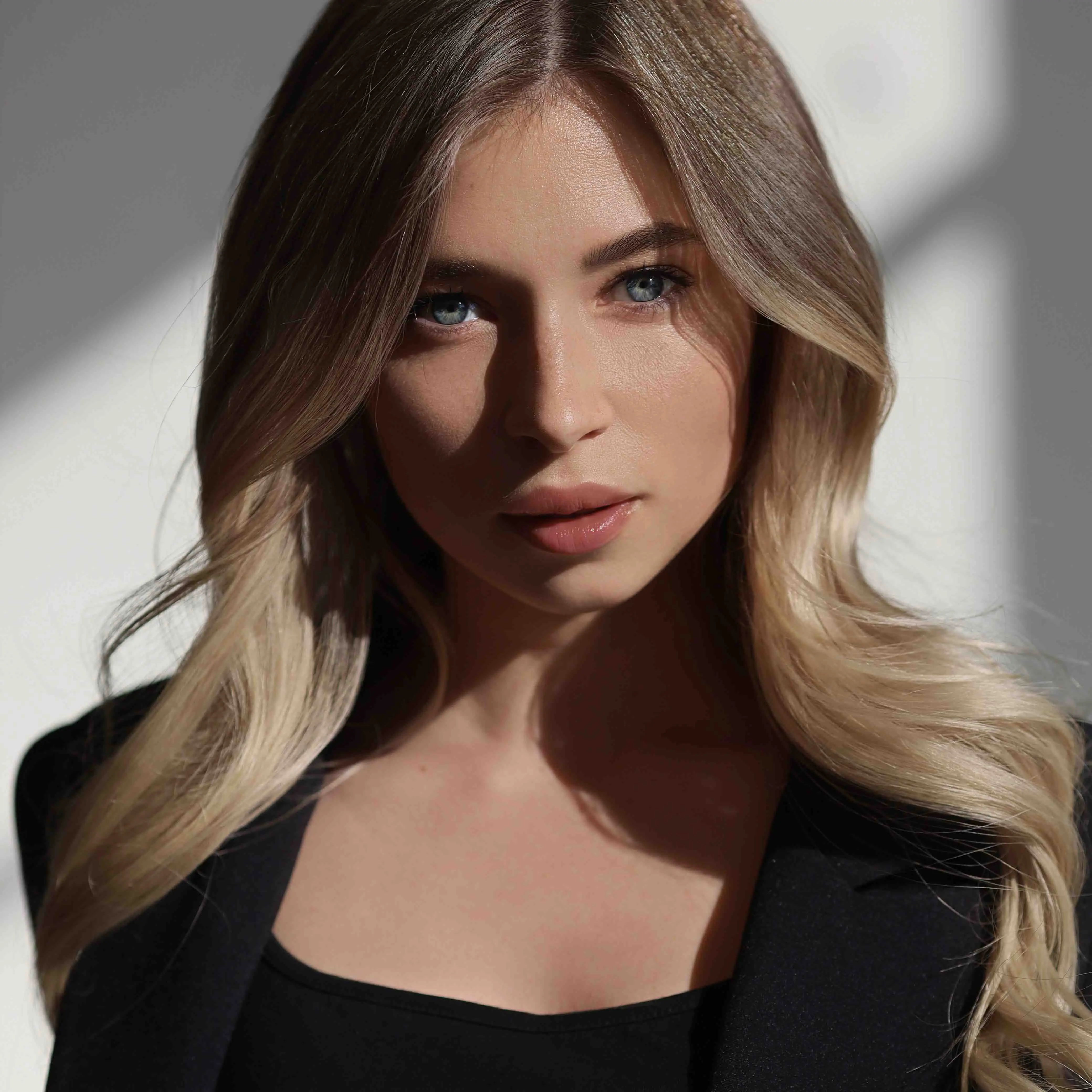 Анна Столяр