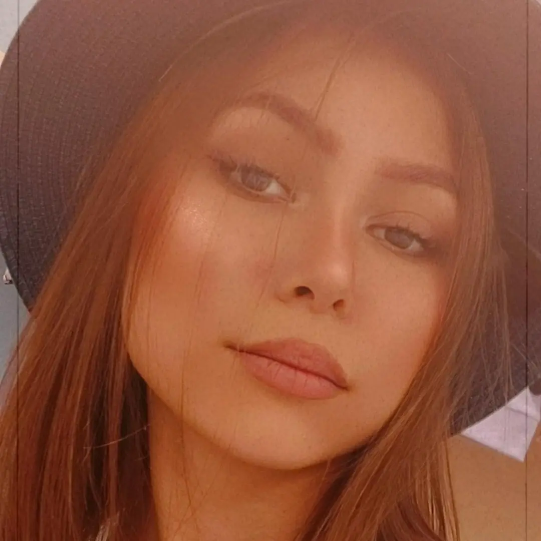 Яна Асташова